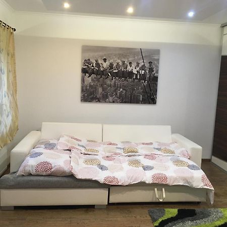 Rabbit Apartman Mosonmagyarovar Luaran gambar