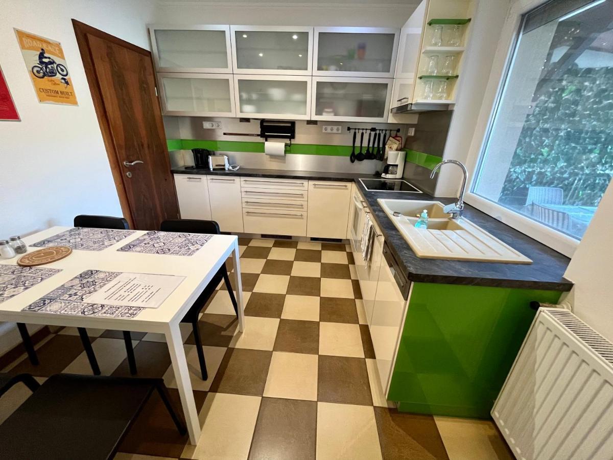 Rabbit Apartman Mosonmagyarovar Luaran gambar