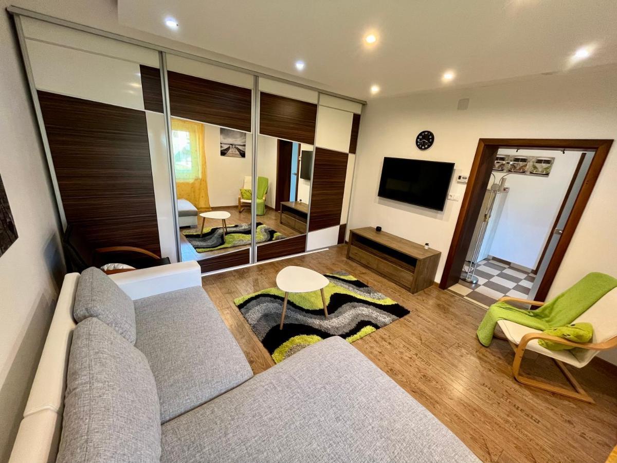 Rabbit Apartman Mosonmagyarovar Luaran gambar